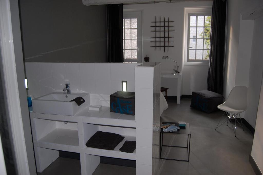 Hotel Le 2 Vence Habitación foto