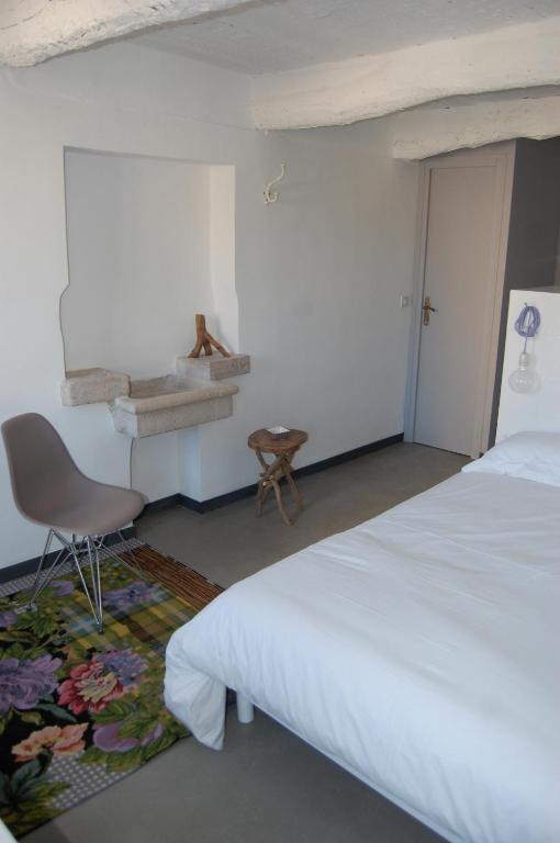 Hotel Le 2 Vence Habitación foto